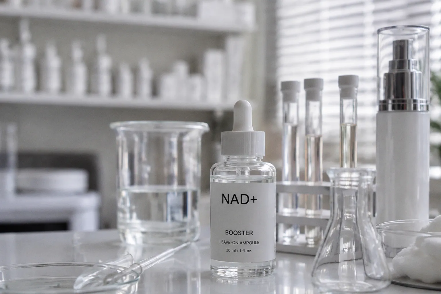 Warum Experten bei Anti-Aging-Produkten jetzt auf NAD+ statt auf klassische Wirkstoffe setzen